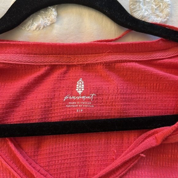 Free people movement full hearts tank in hot hibiscus small - Picture 4 of 5